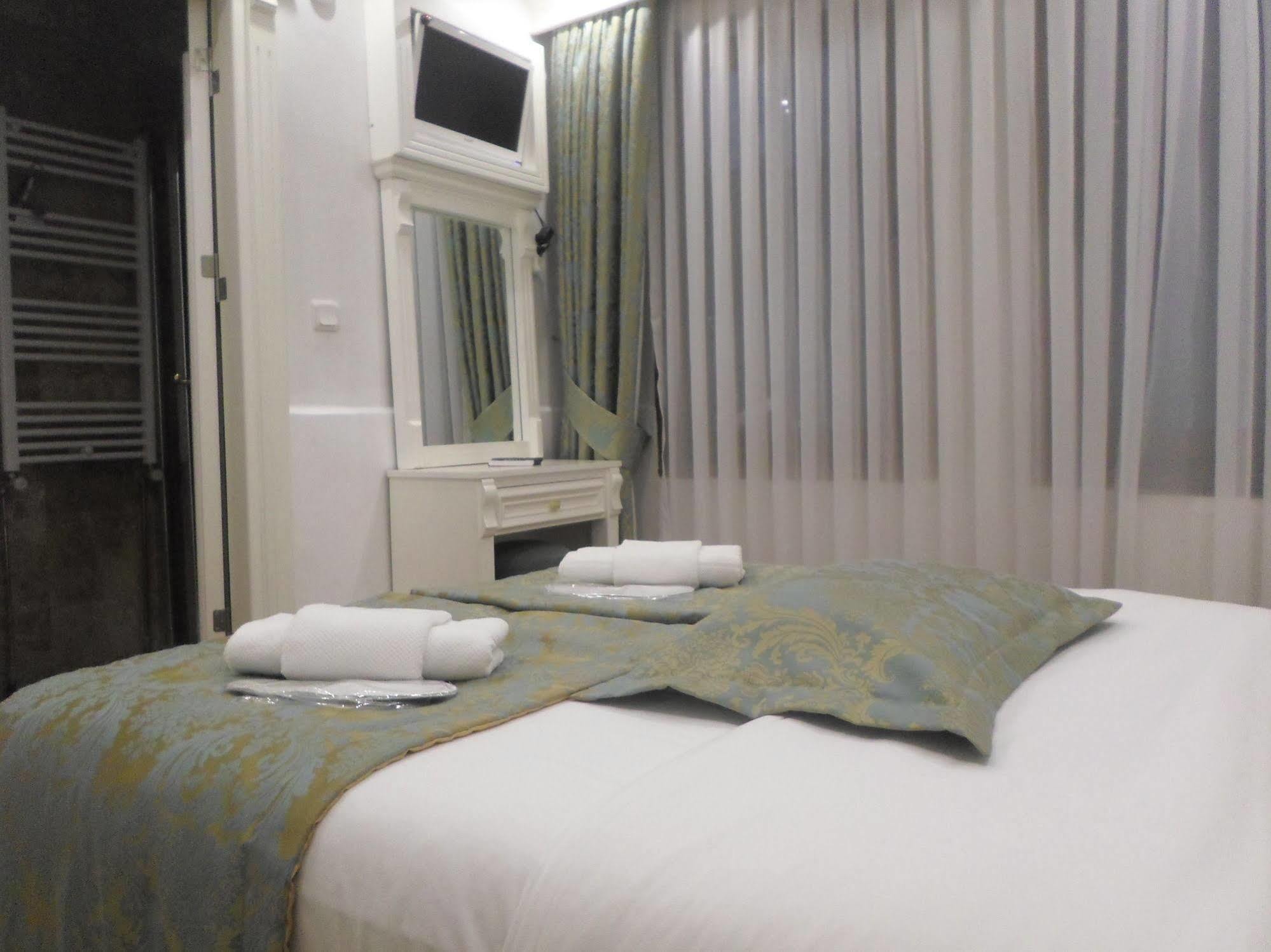 La Petite Maison Hotel Istanbul Ngoại thất bức ảnh